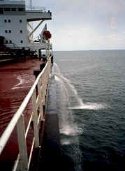 ship_pumping_ballast_water